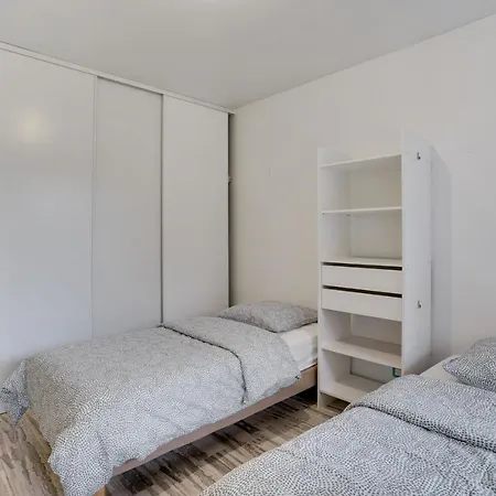 Apartman Chic And Spacious Appartment *